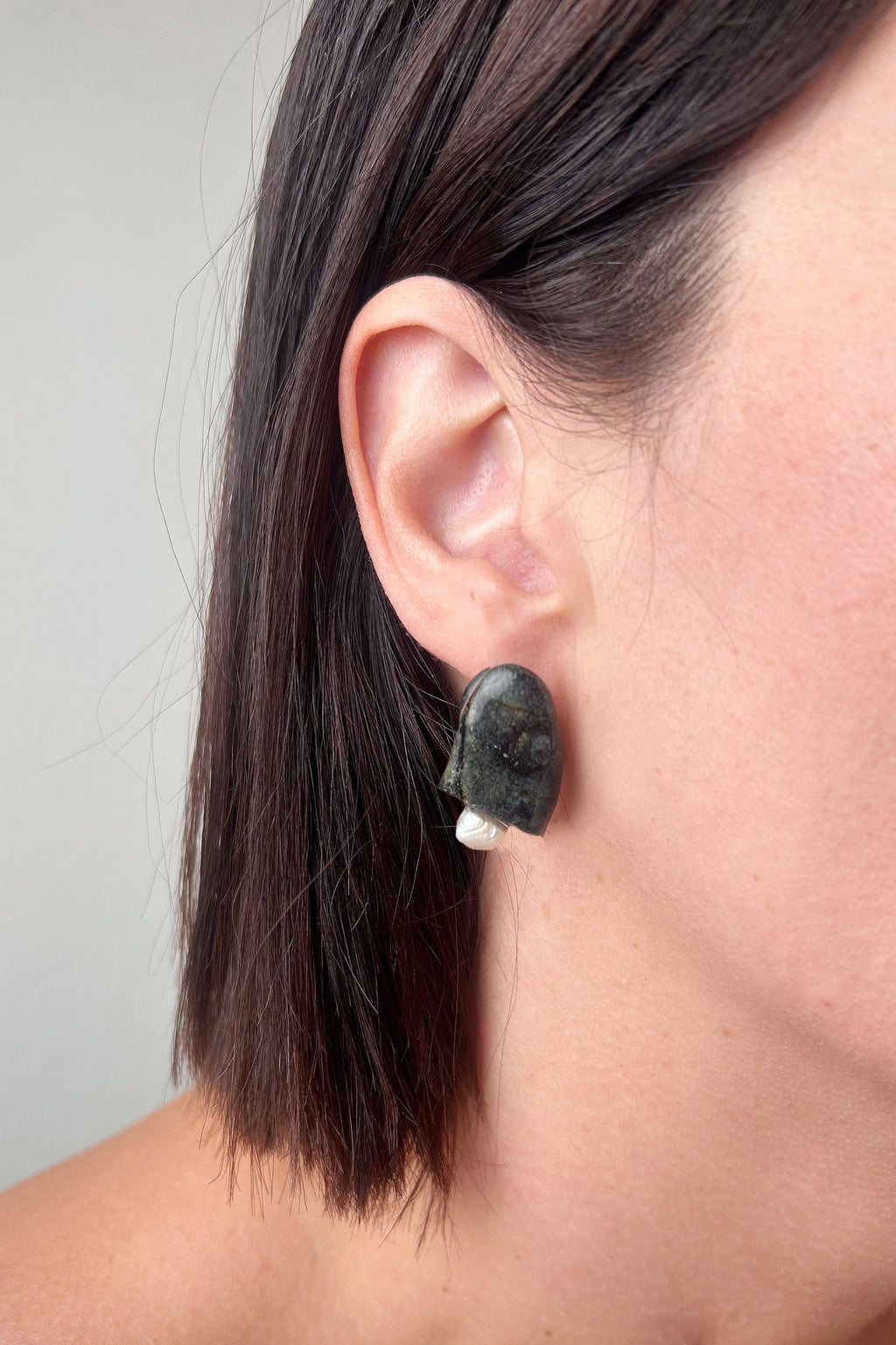 Stone & Pearl Drop